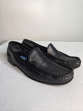 Vaneli Navy Leather Moccasin Loafers Size 7.5 Slip On Made in Brazil